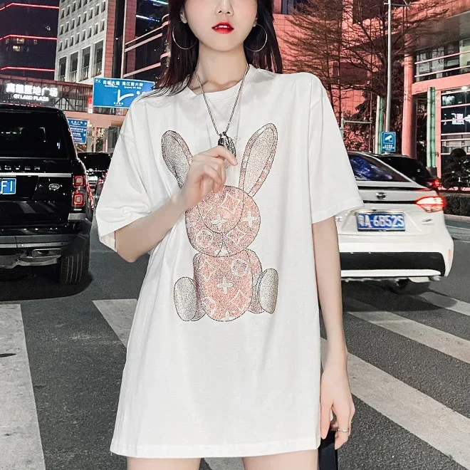 Embroidery A - Zomer casual T-shirt voor dames: T-shirt