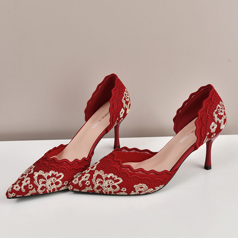 Luxe Rood Wit Kant Borduren Ho - Embroidery In The Piece recensie en prijs