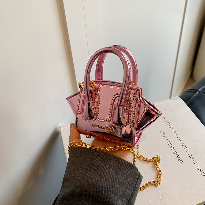 Trendy mini-oortelefoontas Cro - Embroidery Ideas recensie en prijs