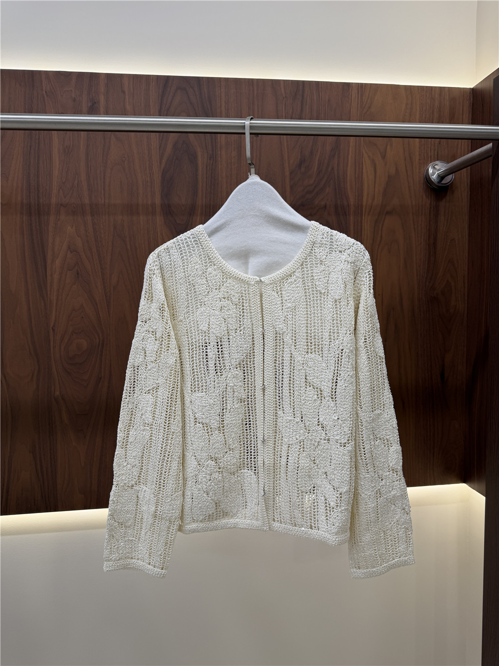 Dames gebreide set met opengew - Embroidery Cardigan recensie en prijs