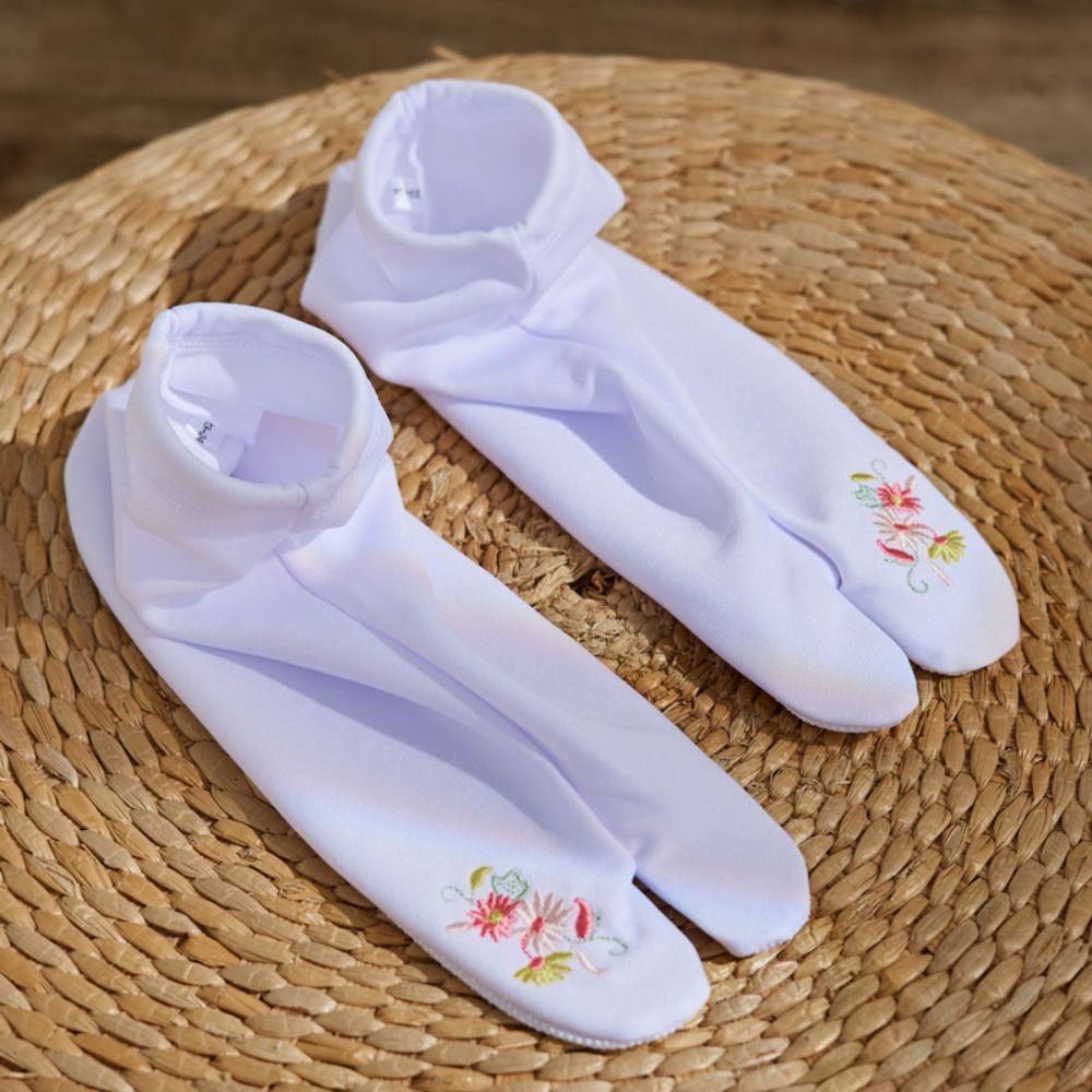Geborduurde Bloemen Twee-Teen  - Embroidery On Socks recensie en prijs